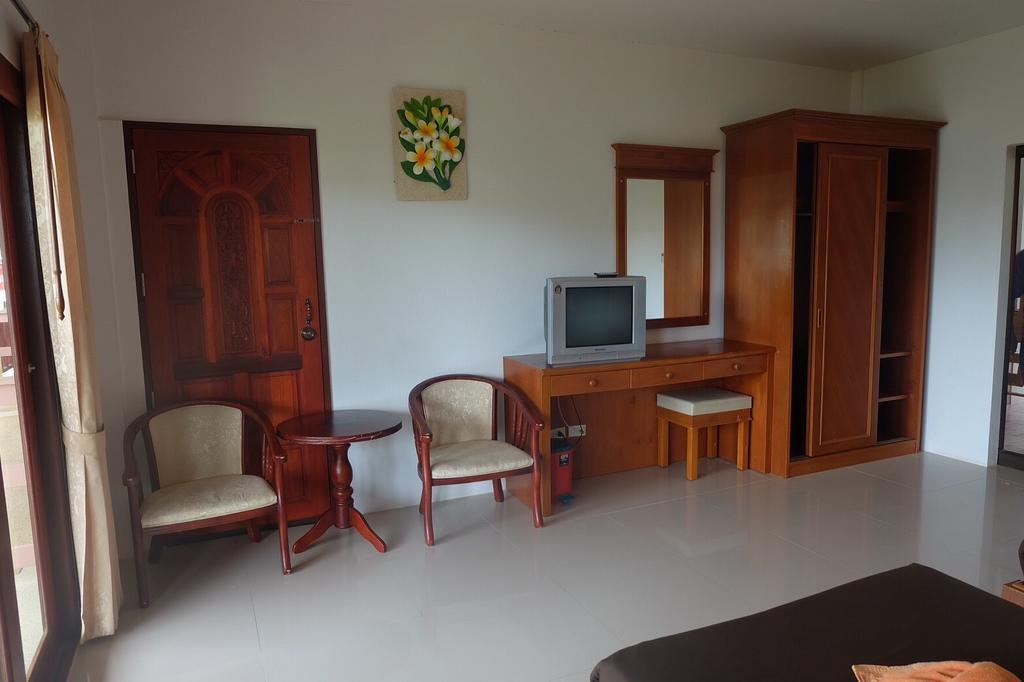 Phumin Apartment Koh Lanta Bagian luar foto